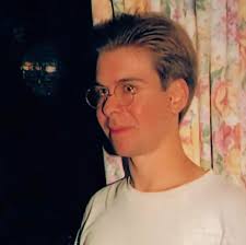 🇺🇸 “Here is my older brother, Bryan. Bryan passed away due to  complications from AIDS