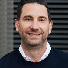 Ben Roth's Instagram, Twitter & Facebook