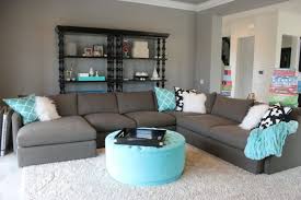 Quelle Couleur Va Avec Le Gris Conseils Pour Ne Pas Faire Un Mauvais Choix Idee Deco Maison Decoration Interieure Decoration Salon Moderne