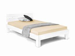 Manche betten begeistern über das attraktive äußere erscheinungsbild und den komfort beim schlafen hinaus als praktische funktionsbetten. Bezaubernd Ikea Polstermobel Bett 140x200 Bett 120x200 Bettgestell