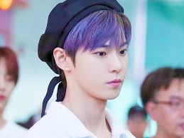Download now 42 best batik kebaya animasi images kebaya anime art download now 20 karakter cowok anime terganteng my. Gaya Tampan Bintang K Pop Pria Pakai Topi Beret Okezone Lifestyle