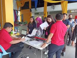Diantara 32 politeknik yang berada di malaysia, saya sekarang belajar di politeknik yang keenam iaitu politeknik port dickson, negeri sembilan dalam diploma akauntansi, jabatan perdagangan semester 3 tahun 2. Portal Rasmi Politeknik Metro Betong Sarawak Utama