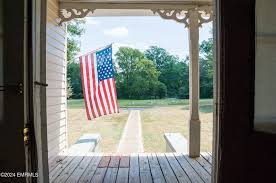 c.1900 Mississippi Victorian Home For Sale Under $140K