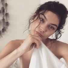 Keisha Bender's Instagram, Twitter & Facebook