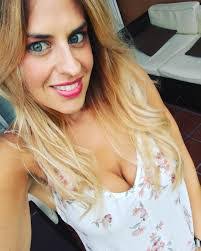 Sara Iza's Instagram, Twitter & Facebook