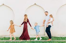 Urban Lifestyle Family Session Breanne Weston Photography What To Wear Family Photoshoot Outfits Family Picture Outfits Summer Family Pictures