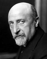 Karl Seitz's Instagram, Twitter & Facebook