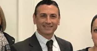 Orta al Centro perde un altro pezzo, il consigliere comunale Pasquale  Lamberti si dichiara indipendente. L'ex sindaco Andrea Villano rimasto con  un solo consigliere