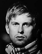 Grand Ensemble Marks Merola Così