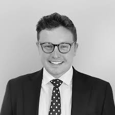 Madeleine Bailey's Instagram, Twitter & Facebook