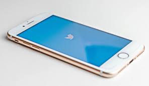 Gus sugi untuk menyerahkan laptopnya. Tag Nahdlatul Ulama Nu Warta Ekonomi