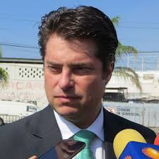 Lanzan alerta por fraudes de falso consultor