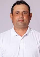 Dennis Araujo's Instagram, Twitter & Facebook