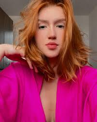 Victoria Sousa's Instagram, Twitter & Facebook