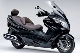 Buy scooty online and get set ready for a leisurely scooter ride through the city streets. Suzuki 125 Cc Maxi Scooter Burgman Street Launched In India Motorbikes News India Tv