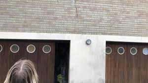 Merris Visite D Une Maison Fissuree A Cause De La Secheresse