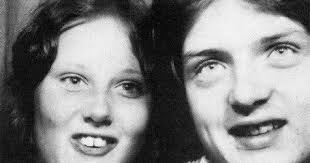 ISOLATIONS: Pocztówki z dzieciństwa Iana Curtisa, wokalisty Joy Division