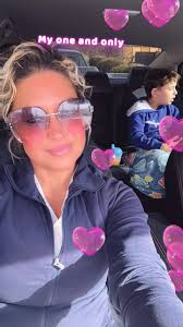 Just want to wish my beautiful sister Veronica Renner a Happy Birthday 🎁🎊  Love you sissy!!! I hope you have a wonderful day today!!!