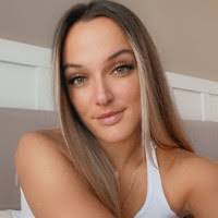 Tina Broyles's Instagram, Twitter & Facebook