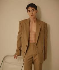 EXO スーツ男子 裸にスーツ最高か(*´∇｀*) | EXO☆LUV☆sブログ