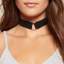 Setze feine akzenten auf hals und dekolleté. 15 Stylish Chokers You Can Make At Home Diy Choker Necklace Diy Choker Diy Choker Necklace Tutorials