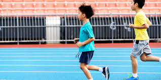Bagi mama yang gemar olahraga lari sebelum hamil, pasti masa kehamilan menjadi tantangan. Sebelum Anak Olahraga Lari Siapkan Ini