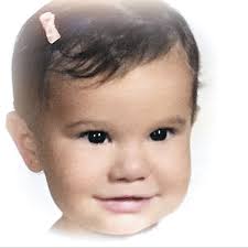 Martha Higareda nos muestra su álbum personal y revela sus inseguridades