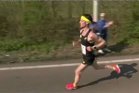 Andre de grasse of canada has won the olympic gold medal in the 200 meters five years after finishing second to usain. Koen Naert Verpulvert Persoonlijk Marathonrecord In Rotterda De Standaard Mobile