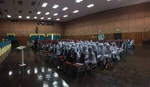 Posted by andaque at 06:30. Semusim Di Barzakh On Twitter Kini Ustaz Hadi Fayyadh Berada Di Kolej Teknologi Makmal Perubatan Ktmp Kuala Lumpur