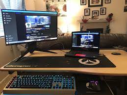 Alienware Laptop Living Room Setup Laptop Gaming Setup Gaming Laptop Setup Computer Setup