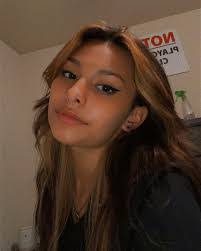 Jessenia Torres's Instagram, Twitter & Facebook