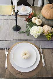 Are You Looking For A Simple Way To Decorate Your Thanksgiving Table I Ve Thanksgiving Table Inspiration Thanksgiving Tablescapes Thanksgiving Table Settings