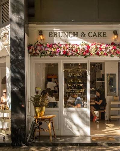 Barcelona, where it all began 🤍✨⁣ sunny mornings, good food, and that  signature Brunch & Cake feeling. ⁣ ⁣ 📍Brunch & Cake Barcelona Spain ⁣  @brunchandcake.esp ⁣ #brunchandcake #barcelona #spaineats #brunchbarcelona  #foodiespain #europeeats #brunchvibes