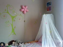 Votre lit au meilleur rapport qualité/prix c'est ici ! Ciel De Lit Diy Miel Cassis Ciel De Lit Design Chambre Moderne Lit