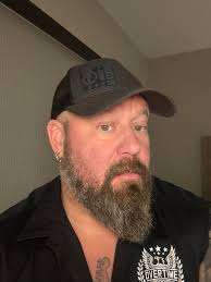 Hi everyone! Just wanted to ask you all a question about your preference  for haircuts. Do you prefer the beards