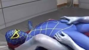 Dignity between Superman and Spiderman (preview) - ThisVid.com