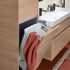 Sie sind komplett aus robusten bambus gefertigt, der ideal für feuchte. Villeroy Boch Collaro Hochschrank Mit Waschekorb Baddepot De