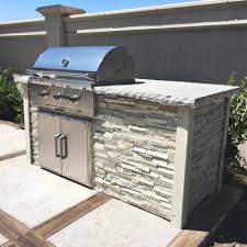 High quality products · outdoor entertaining · even heating 6 Grill Island Stacked Stone Modern White Coyote Outdoor Living