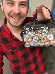 The Fragrant Giraffe- Christian Storey Independent Scentsy Consultant