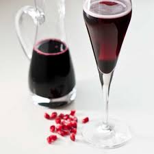 Sirop De Vin Rouge Aux Epices Pour Kir Mousseux Reinvente Ricardo Recipe Red Wine Red Wine Recipe Wine