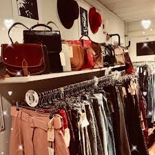 Mano A Mano Secondhand In Ottensen In 2020 Hamburg Altona Mode Kleidung