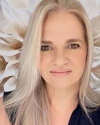 Cara Z Anderson (@carazmia) • Instagram photos and videos