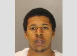 Fingerprints lifted from cab linked to robbery suspect: police