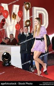 È un ex concorrente del grande fratello vip. Clizia Incorvaia Enters In The House Of The Grande Fratello Vip The Big Brother Vip Big Brother Vip Celebrities