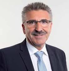 LANDESJOURNAL Verwendungseinschränkungen: Neues Verfahren trägt die  Handschrift der GdP