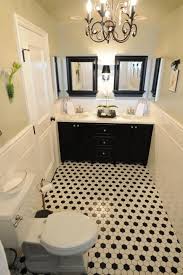 Vintage Bathroom With Black And White Tile Flooring Bathroom Interior Design Black White Bathrooms Beautiful Bathrooms