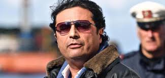 Mi chiamo francesco schettino e sono uno studente universitario di 25 anni. Francesco Schettino Ideal Eines Muttersohnchens Welt