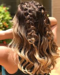 Visualizza altre idee su trecce, acconciature, idee per capelli. Trecce Davanti Con Capelli Sciolti Corti E Lunghi Archzine It