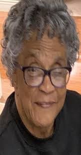 Glenna Little's Instagram, Twitter & Facebook