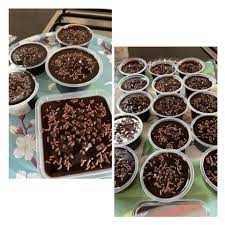 Tuang campuran bahan basah ini ke dalam adunan tepung yang telah diayak tadi. Tak Perlu Beli Dah Buat Sendiri Kek Coklat Moist Bahan Utama Minyak Masak Kukus 15 Minit Saja Vanilla Kismis